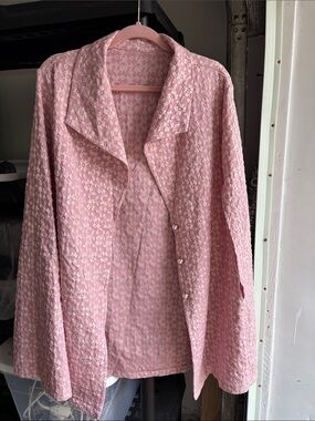 SHEIN Pink Textured Pearl-Button Blazer Jacket